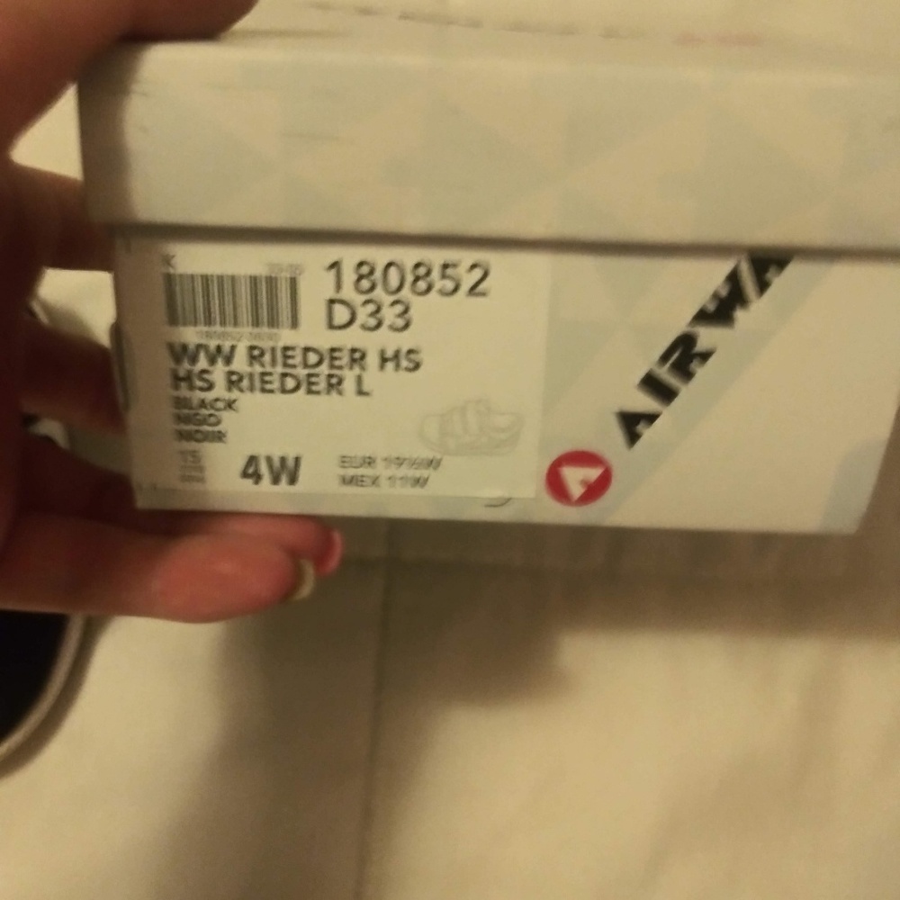 Baby boy air walks size 4c